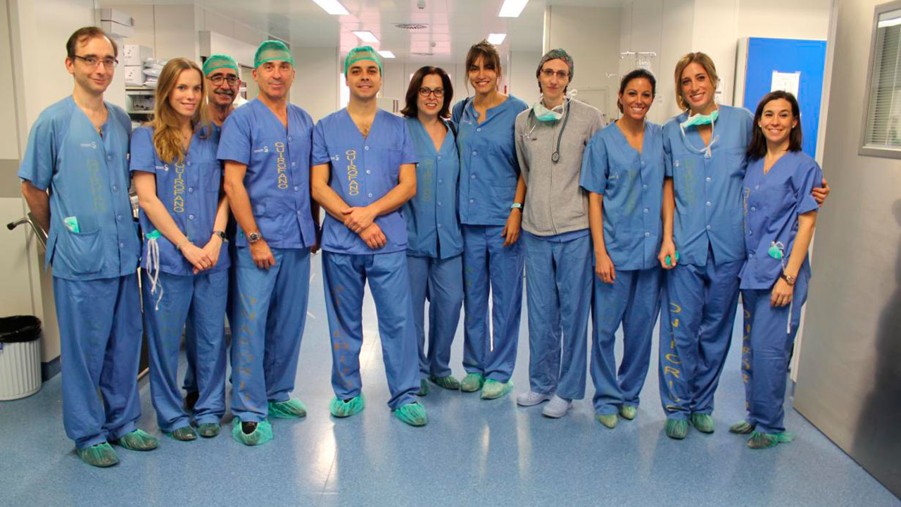 Cirujanos de toda España se forman en el Hospital de Toledo en una técnica quirúrgica novedosa de extracción de cálculos biliares  
