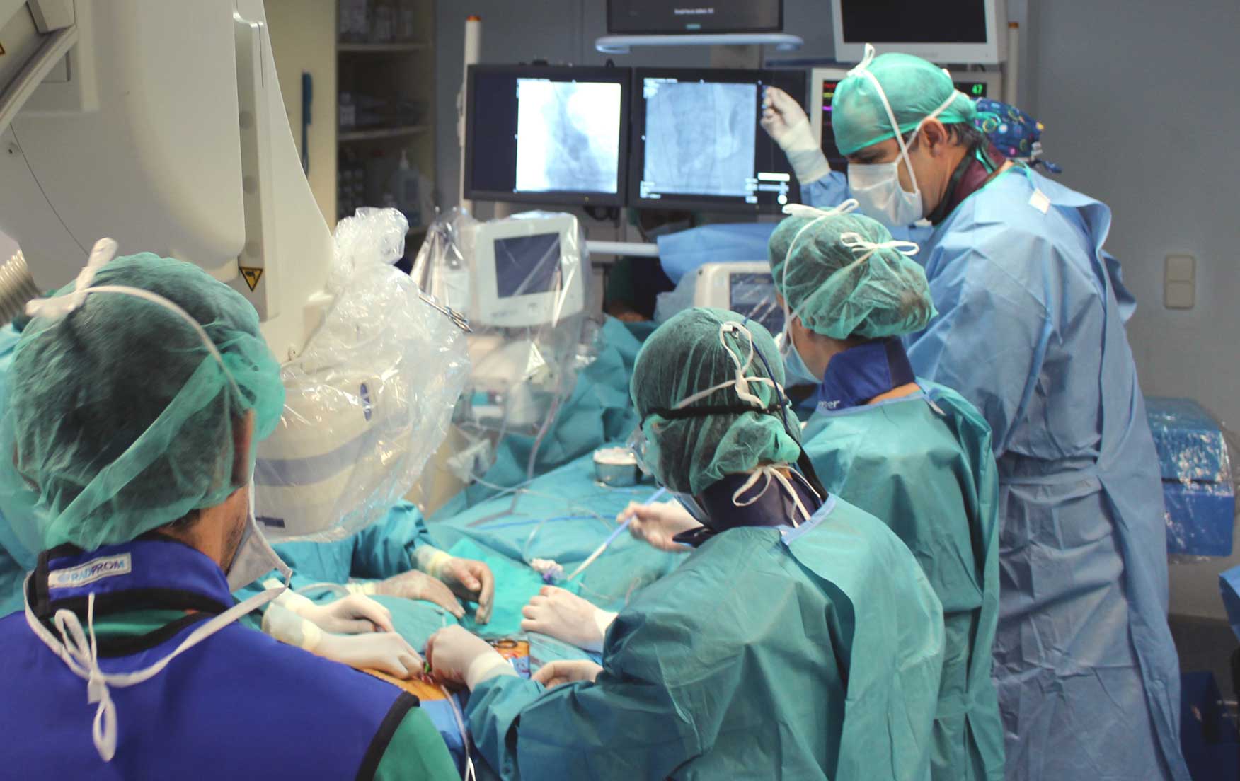 El Hospital General de Valencia implanta una novedosa válvula pulmonar