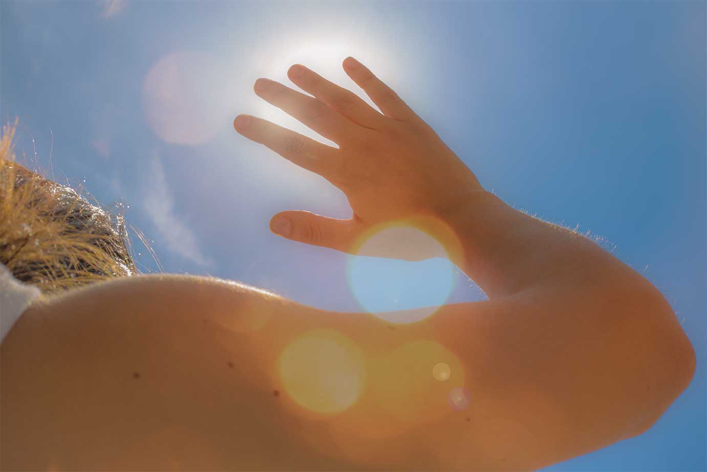 El Hospital General recomienda corregir los malos hábitos de exposición al sol para evitar el melanoma maligno