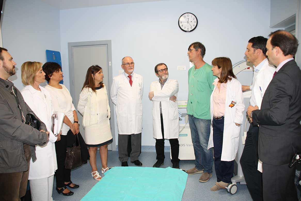 Digestivo, Cardiologí­a y Anestesia utilizan la nueva sala polivalente intercomunicada con el área quirúrgica del Hospital de Cuenca