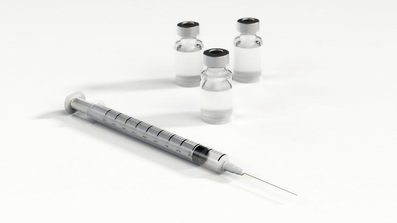 Las enfermeras recuerdan que vacunar a adultos mayores contra la neumonía salva vidas 